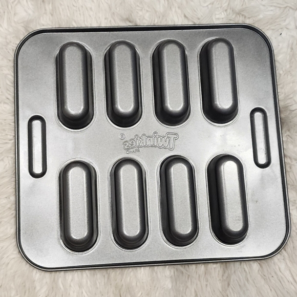 Hostess Twinkies Bake Set - Picture 4 of 8